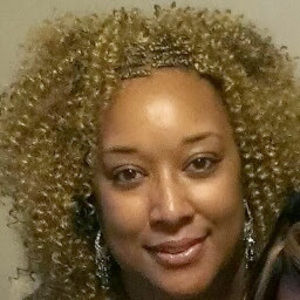 Meet your Posher, Denise